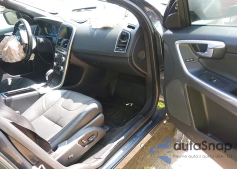 2015 Volvo Xc60 T5 Platinum из США, поврежденный, VIN YV440MDM1F2734081